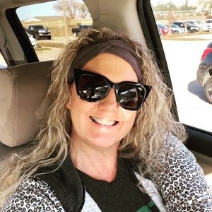 Meet your Posher, Carol